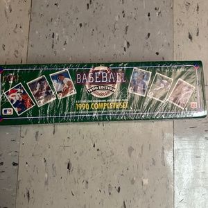 1990 Upper Deck Baseball Card - Sealed Complete Set
